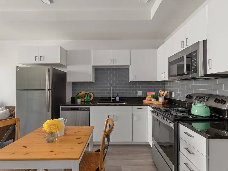 4420 Norfolk Ave #8 — Photo 6