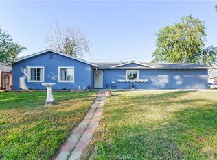 19450 Woodhill St, Rialto, CA 92376