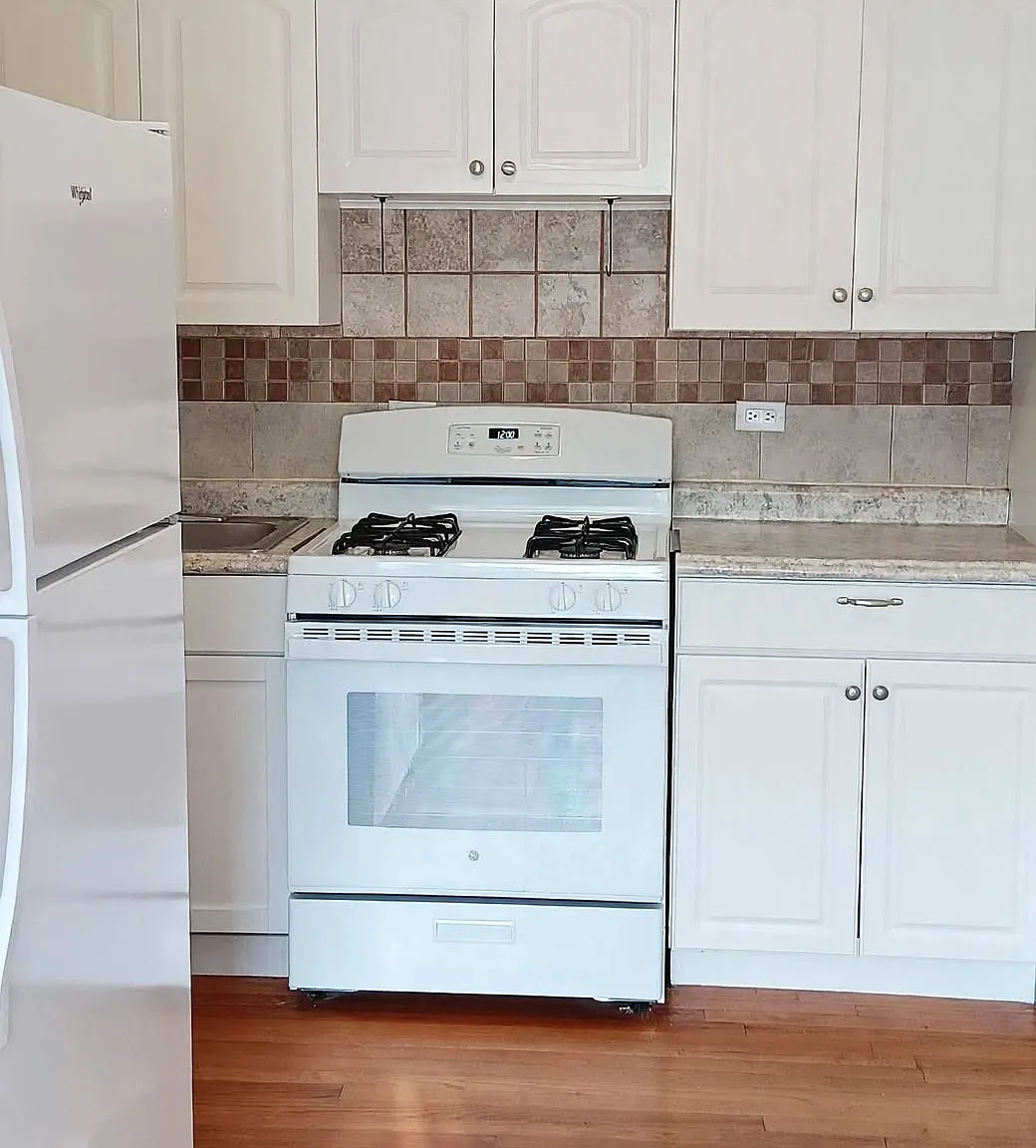 1 bed, 500 sqft, $1,375 — Photo 4