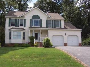 2025 Parkview Dr, Red Lion, PA 17356