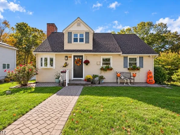 7 Bergen Hill Rd, Rockaway Twp., NJ 07866