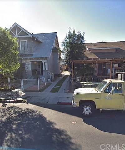 1st image of 622 W 41st St