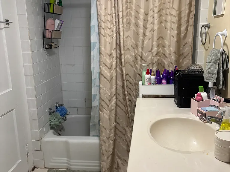 19 Union St #4 — Photo 2