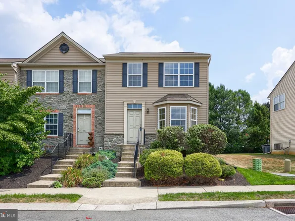 360 Knollwood Rd, Millersville, PA 17551
