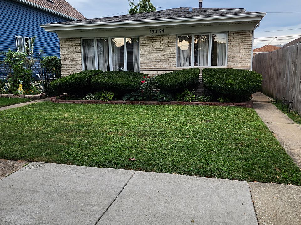 1st image of 13434 S Mackinaw Ave