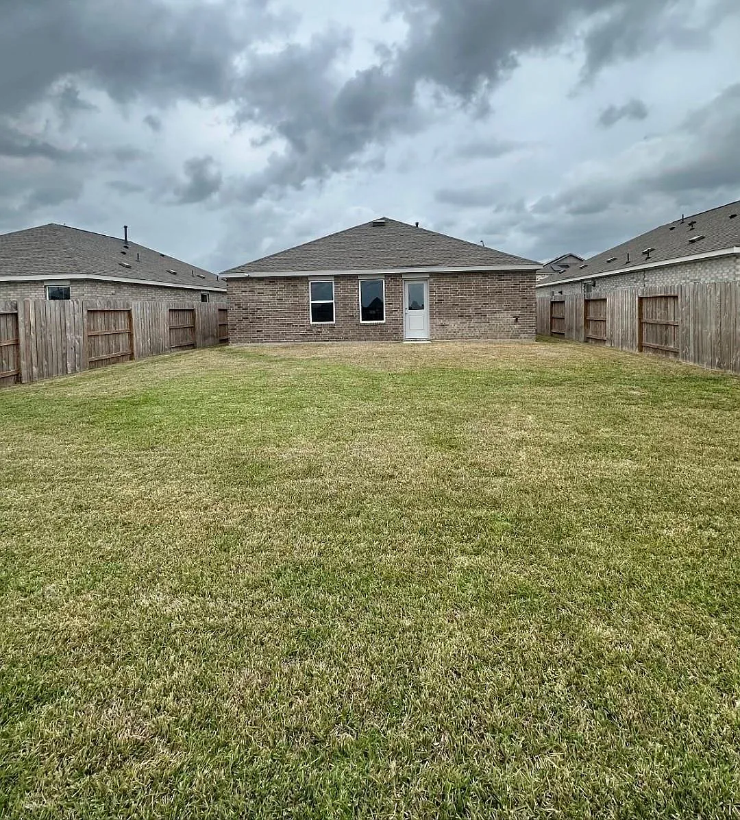 Building Photo - 29023 Rustic Windmill Way