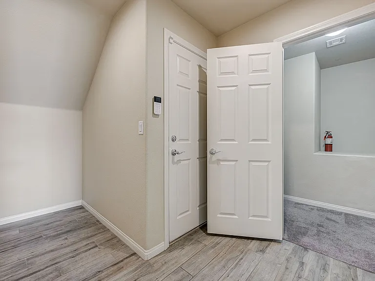706 Eros Ct — Photo 68