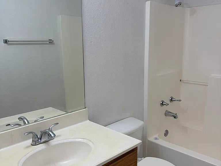 114 Bluebonnet Rd #1 — Photo 6