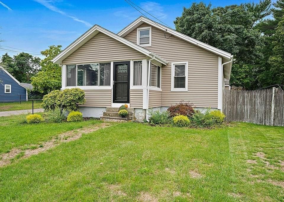 1st image of 361 Pond St #0