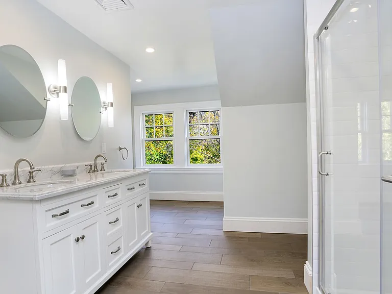 5 Lenox Dr #B — Photo 10