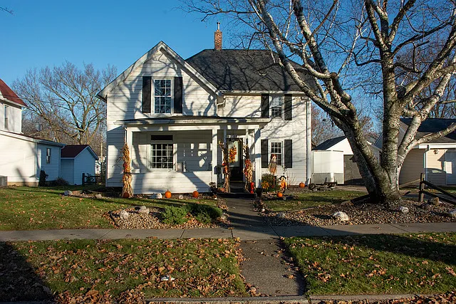 602 Genesee Ave photo 1