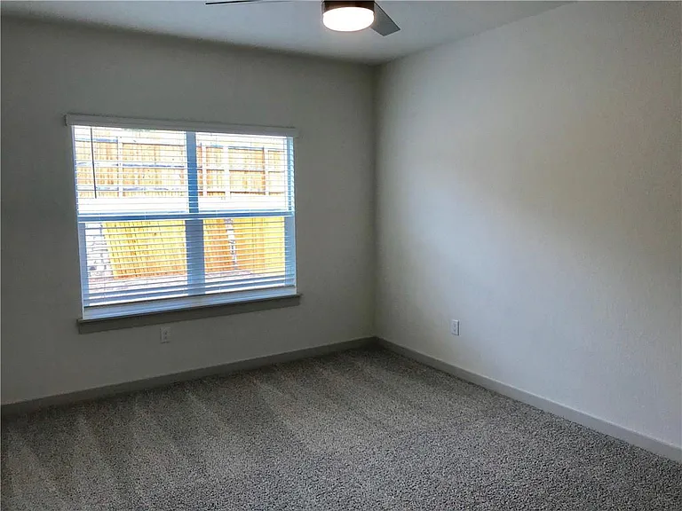 10408 Fulton Ave — Photo 8