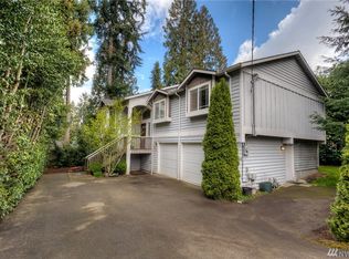 1024 NE 102nd St, Seattle, WA 98125