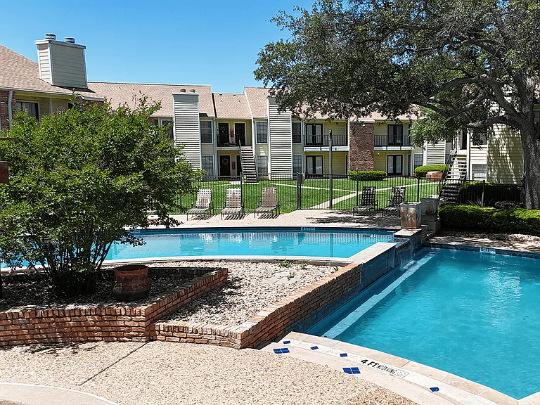 Resort Style Swimming Pool