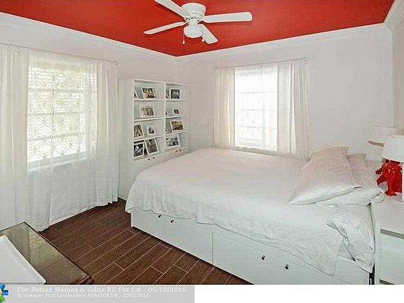 3rd image of 615 SW 16th St
