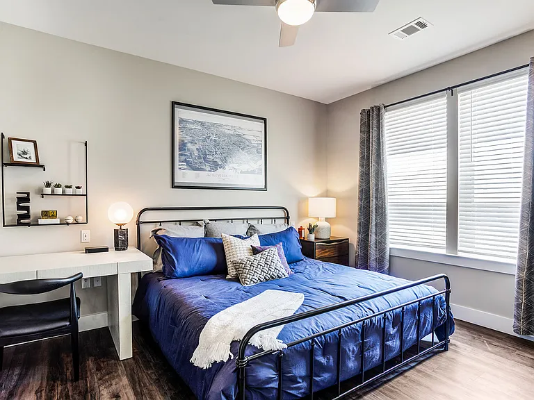 Icon Apartment Homes at Hardin Valley — Photo 22