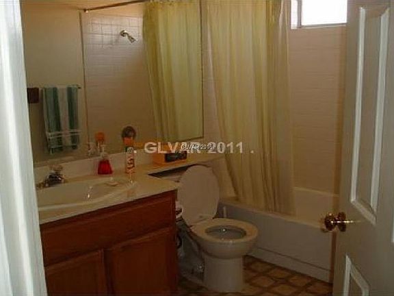 4th image of 9728 Fern Canyon Ave #0