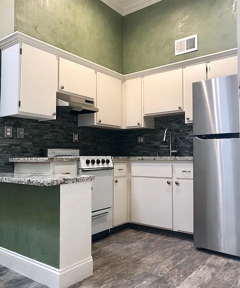 703 J St #1 — Photo 2