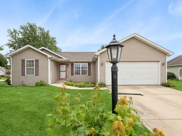 808 Mary Dr, Westville, IN 46391