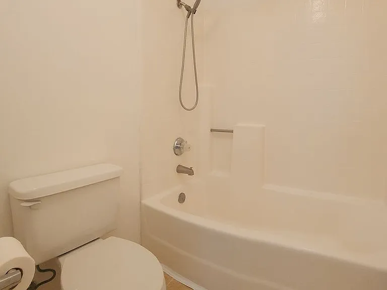 323 Blackfoot Ln — Photo 13