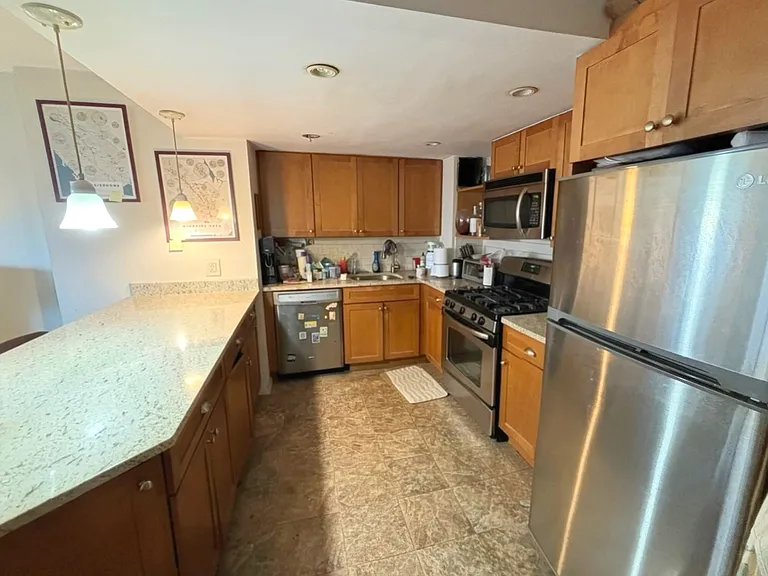 40 Clinton St #9K — Photo 4