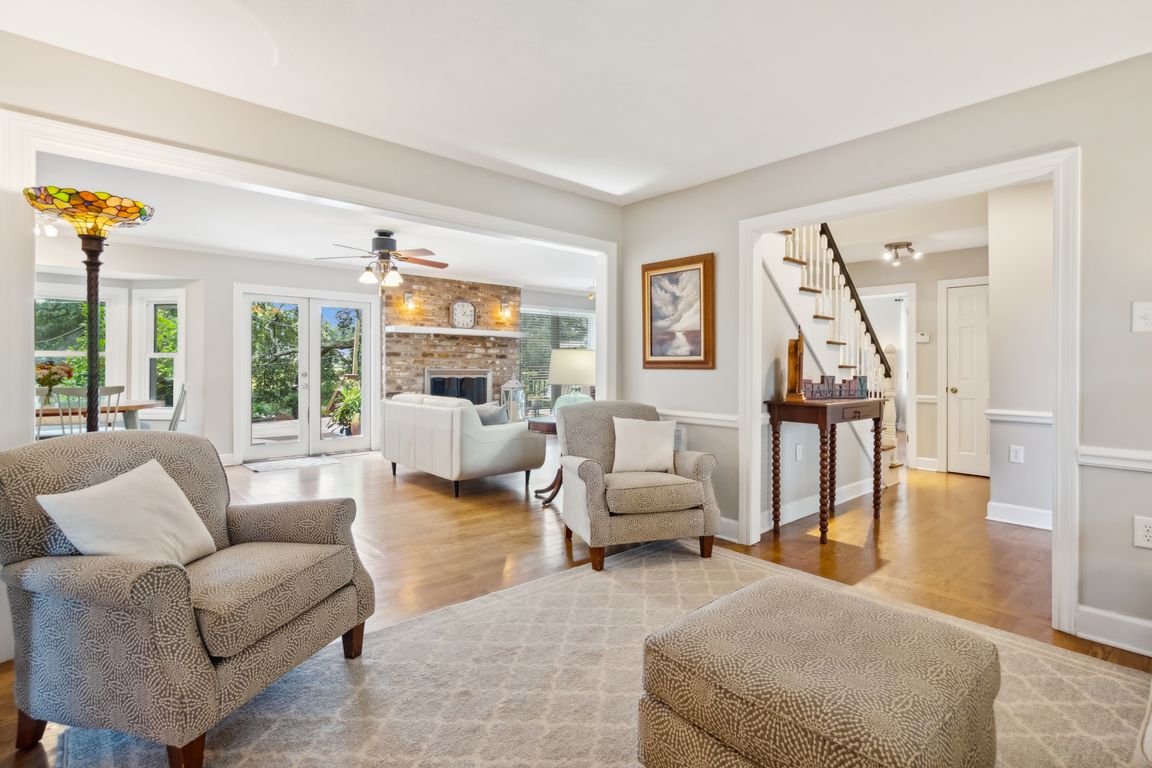 next background image