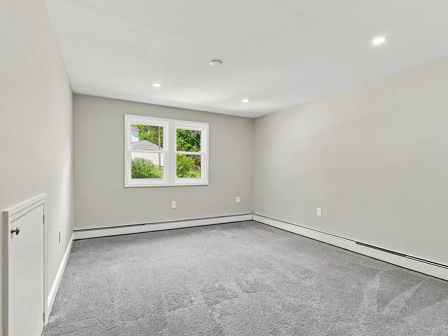 4 bed, $2,975 — Photo 3
