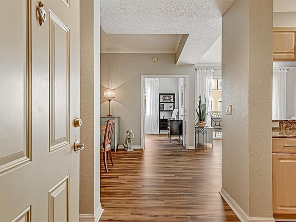 4th image of 1064 N Tamiami Trl Unit 1516
