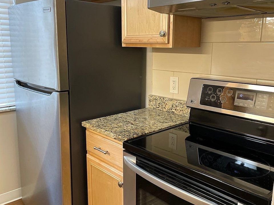 1213 Northmoreland Blvd 4, Cuyahoga Falls, OH 44221 Zillow