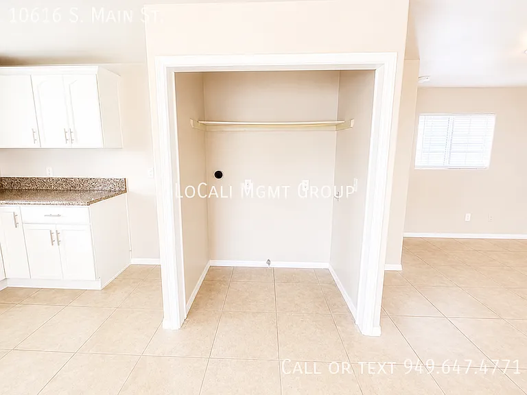 10616 S Main St — Photo 5
