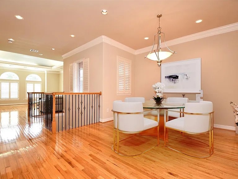 718 Roy St — Photo 10