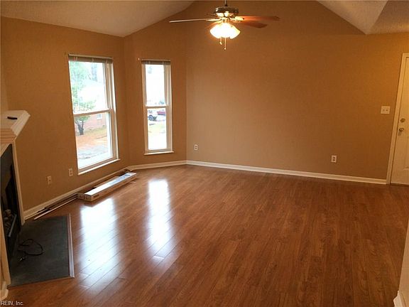 5th image of 514 24th St APT 304