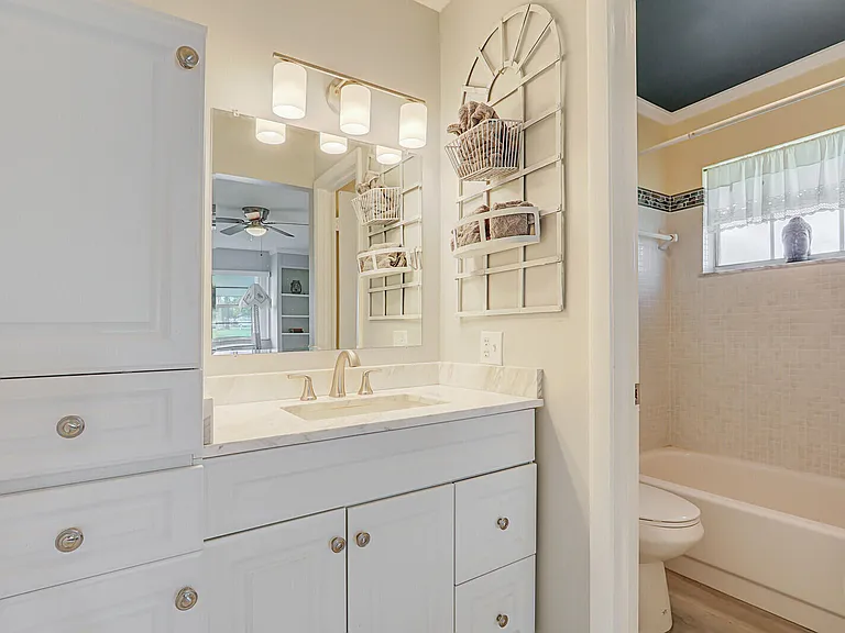 404 Sandpiper Dr #D — Photo 23