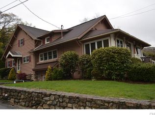 30 Lakeshore N, New Fairfield, CT 06812