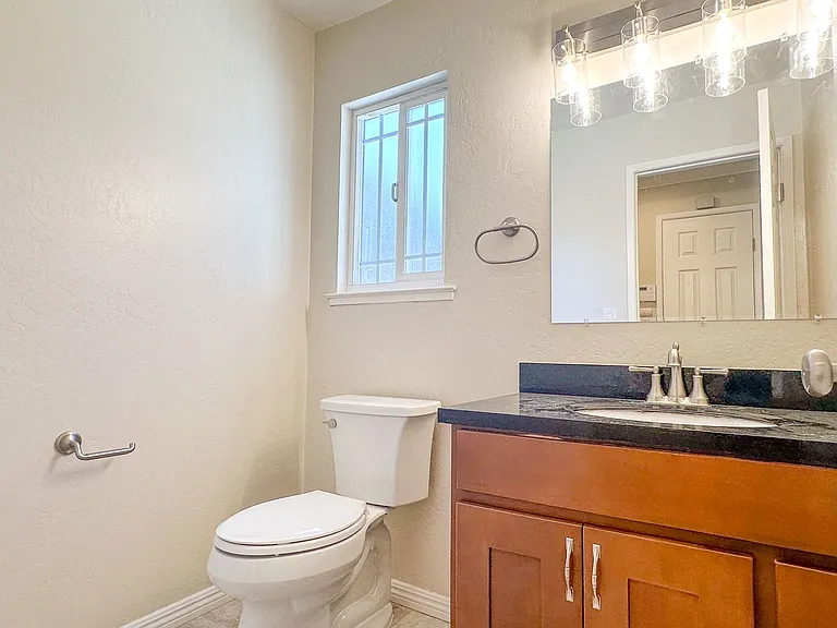 4577 Meadowhurst Ct — Photo 9