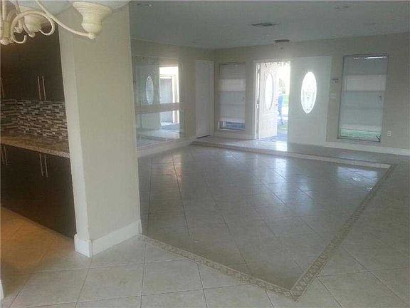 3rd image of 9570 NW 21st Mnr