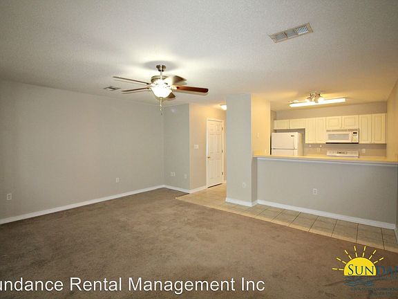3rd image of 483 Keystone Rd