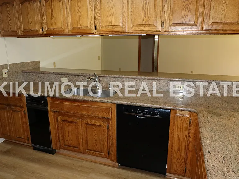 808 Cobble Cove Ln — Photo 5