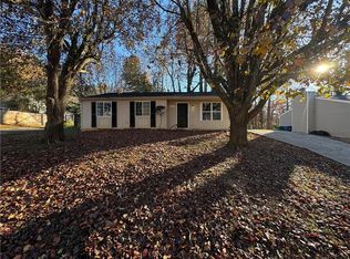 4207 Village Square Ln, Stone Mountain, GA 30083