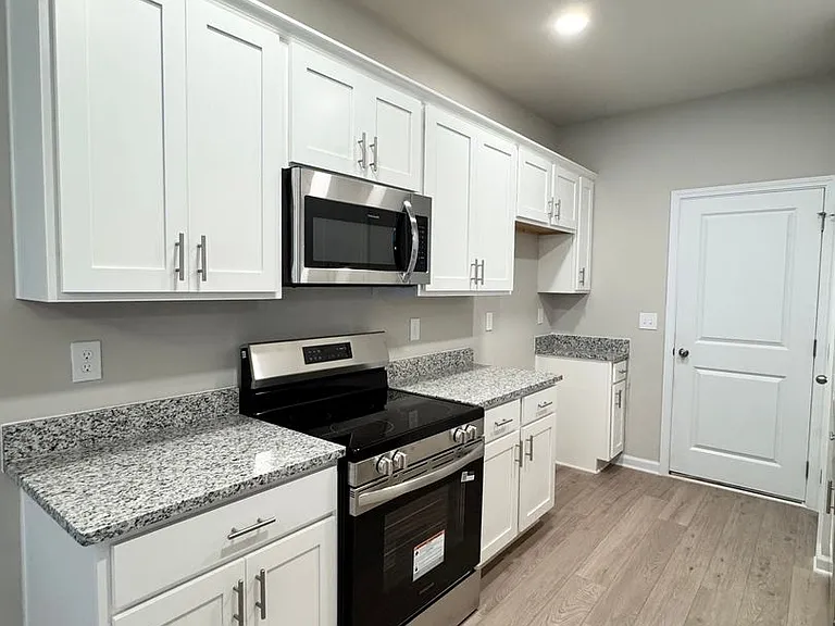 1205 McCoy St — Photo 5