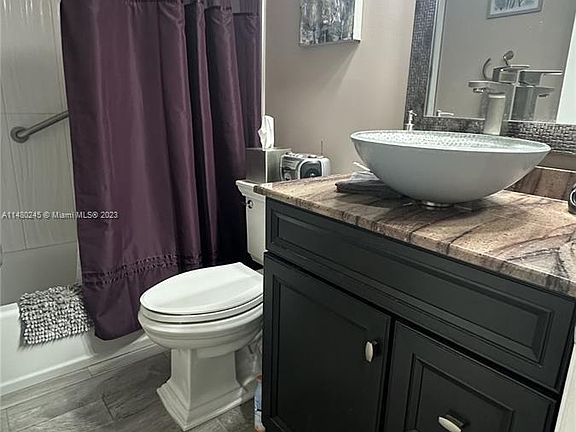 5th image of 551 SW 135th Ave APT 113B