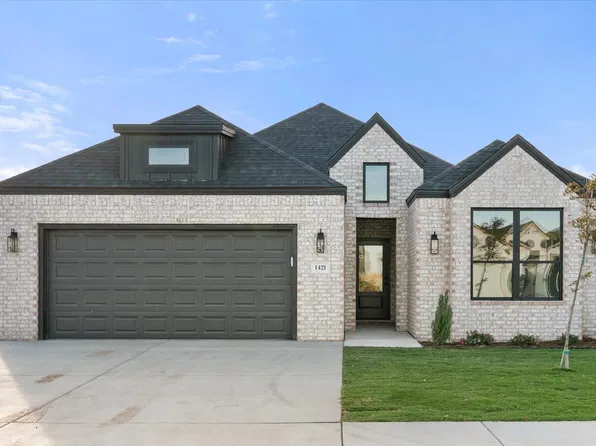 1421 Farmhouse Ave, Wolfforth, TX 79382