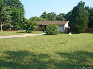 125 Longfield Dr, Mooresville, NC 28115