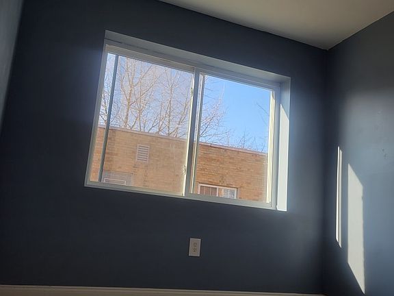 3rd image of 225 Victor Ave #4