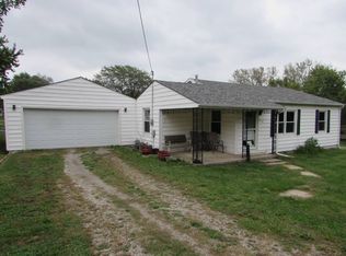 1117 S 17th St, Bethany, MO 64424