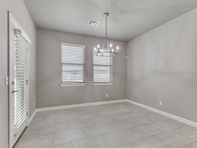 2709 Pacifica Ln — Photo 26