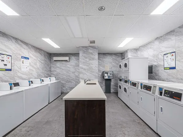 White Oaks Apartments