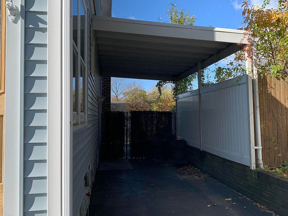 2nd image of 138 Kreischer St