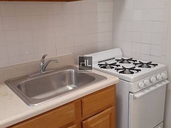 5th image of 2310 2nd Ave APT 1C