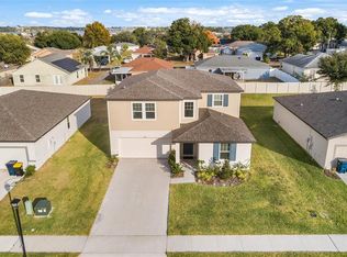 1098 Oak Valley Dr, Auburndale, FL 33823